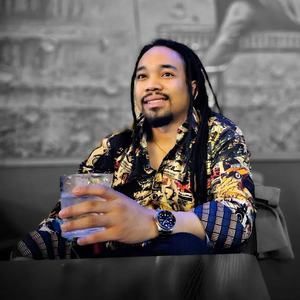 Meet your Posher, Aaron